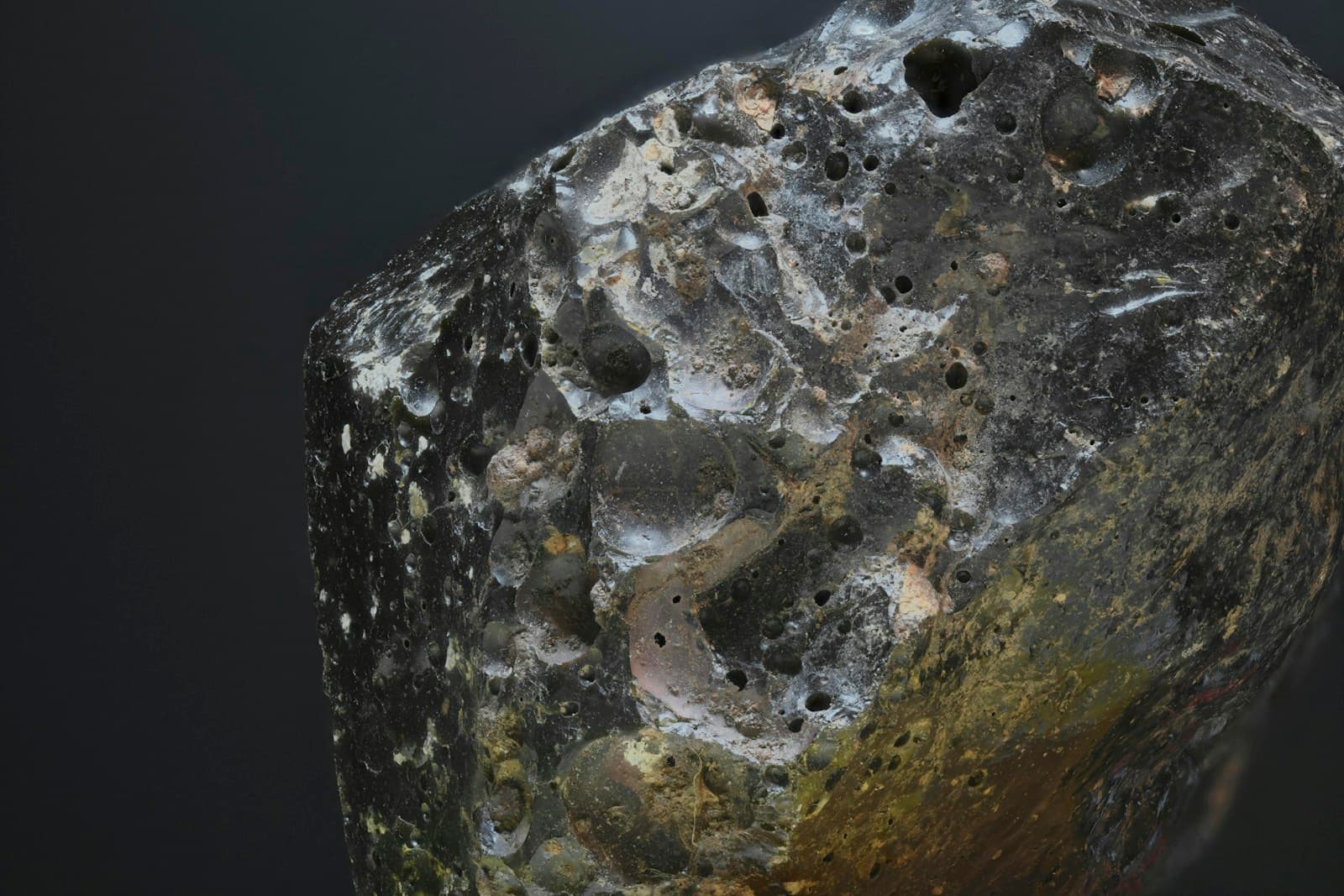 Obsidian — Palm crystal